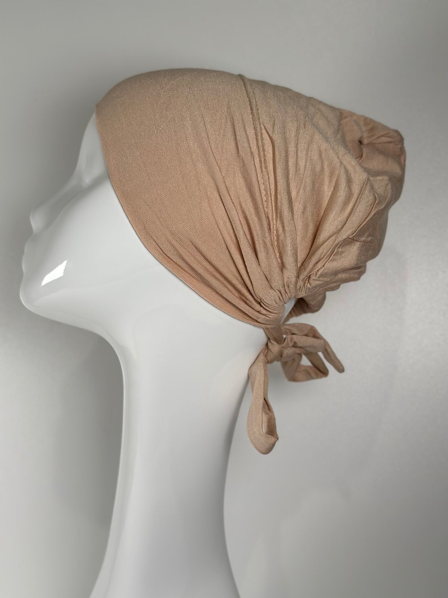BONNET BEIGE INTÉRIEUR SATIN DE SOIE
