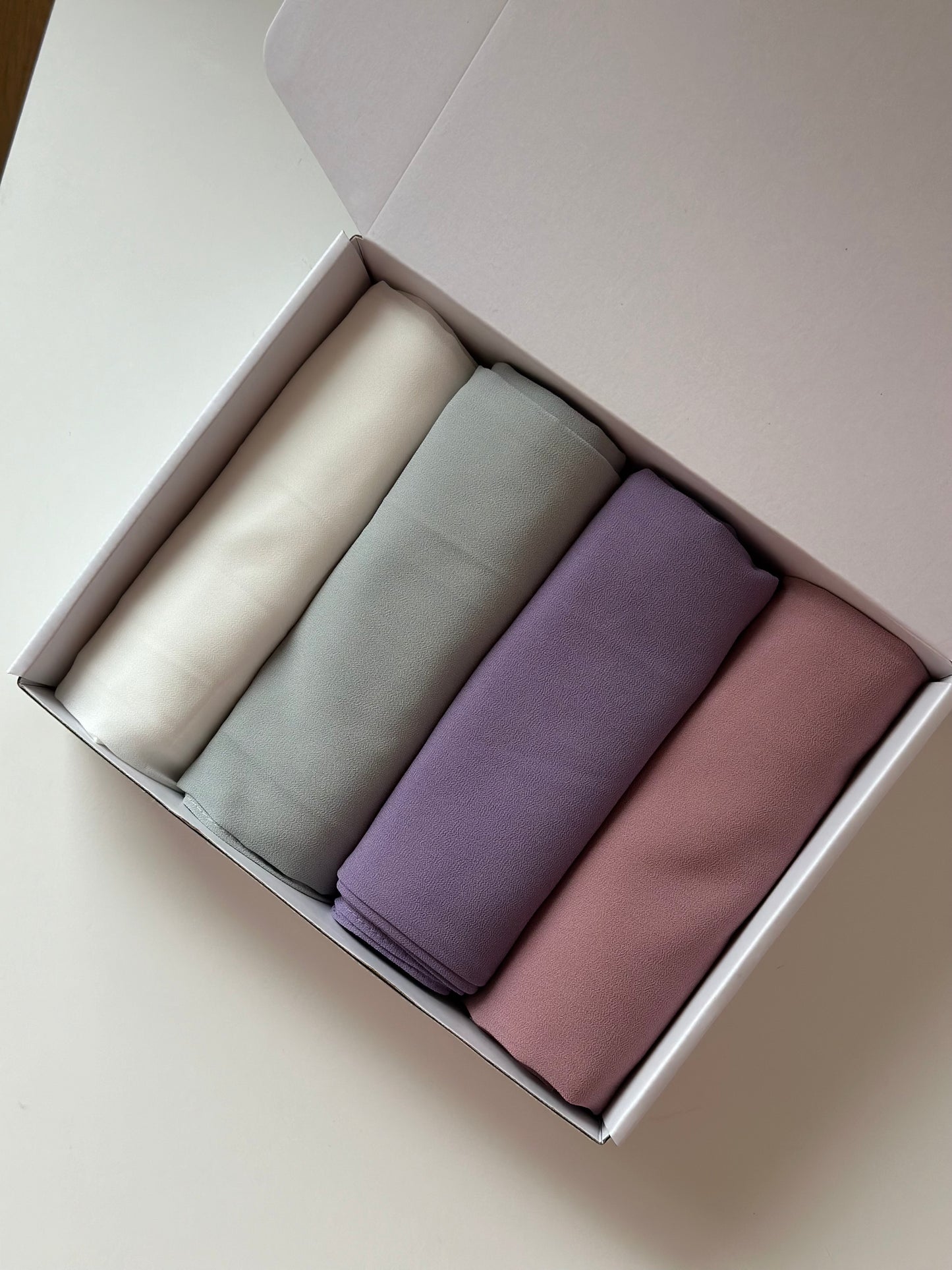 BOX 4 HIJABS MOUSSELINE
