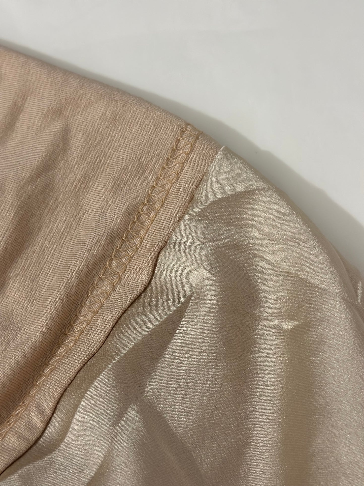 BONNET BEIGE INTÉRIEUR SATIN DE SOIE