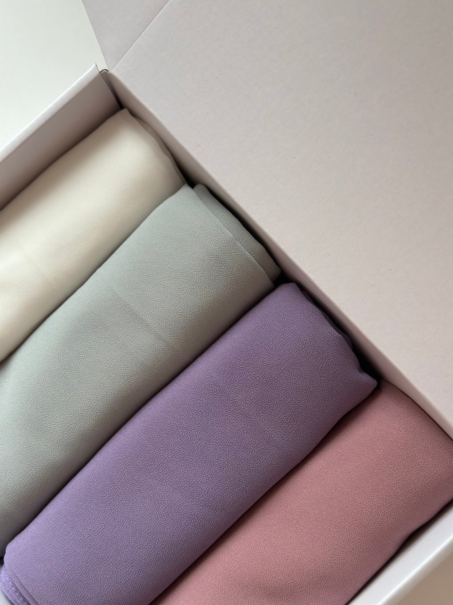 BOX 4 HIJABS MOUSSELINE