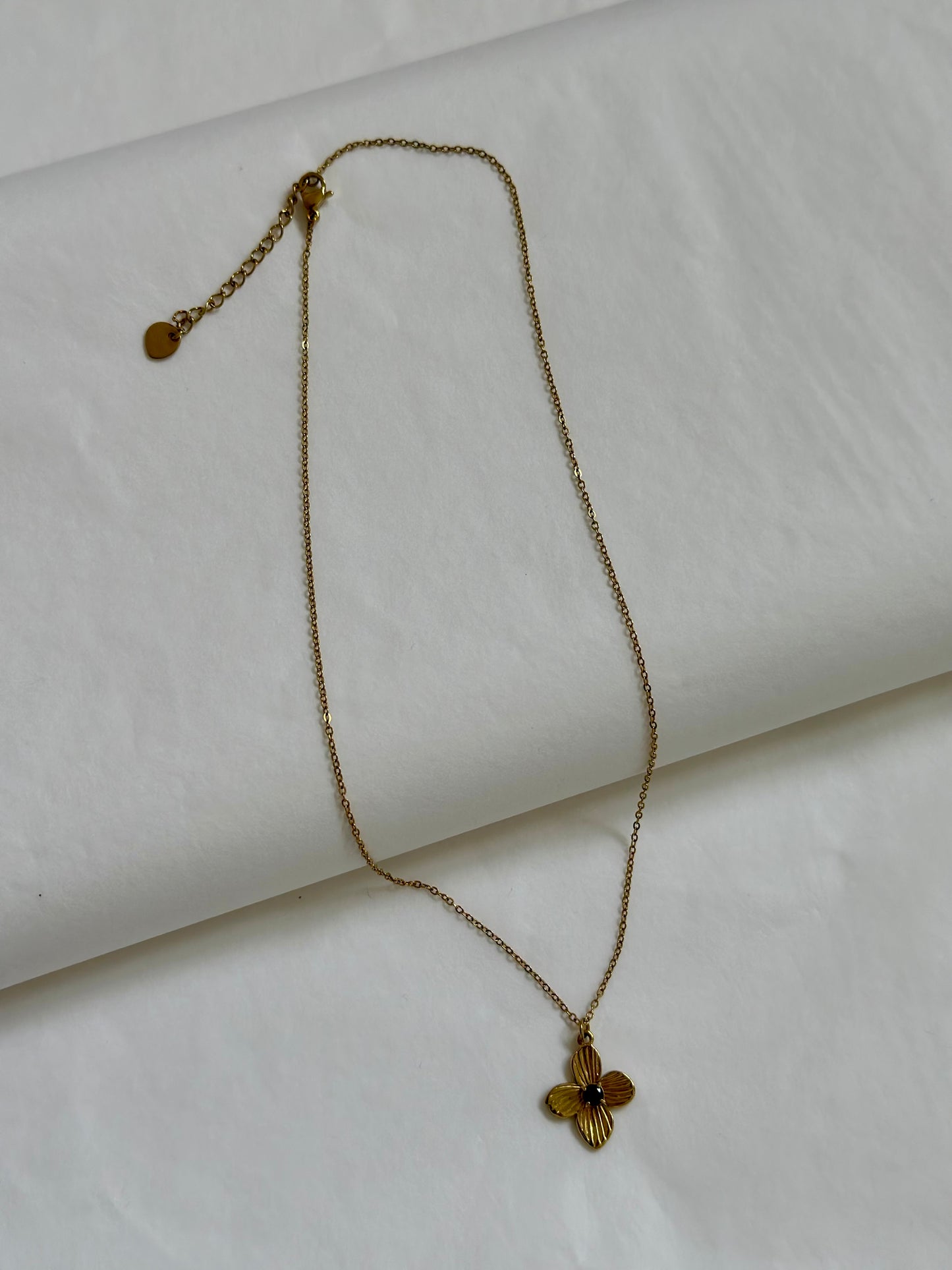 COLLIER ROSE NOIR