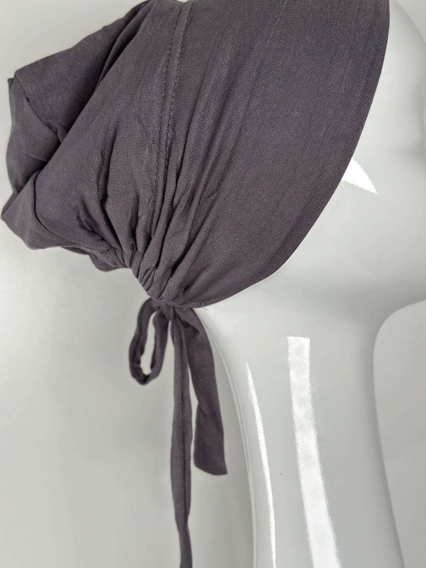BONNET GRIS INTÉRIEUR SATIN DE SOIE