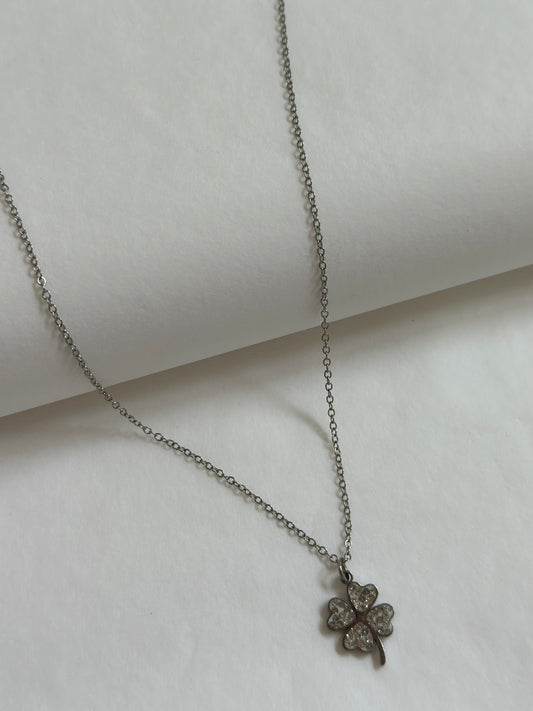 COLLIER LIKA